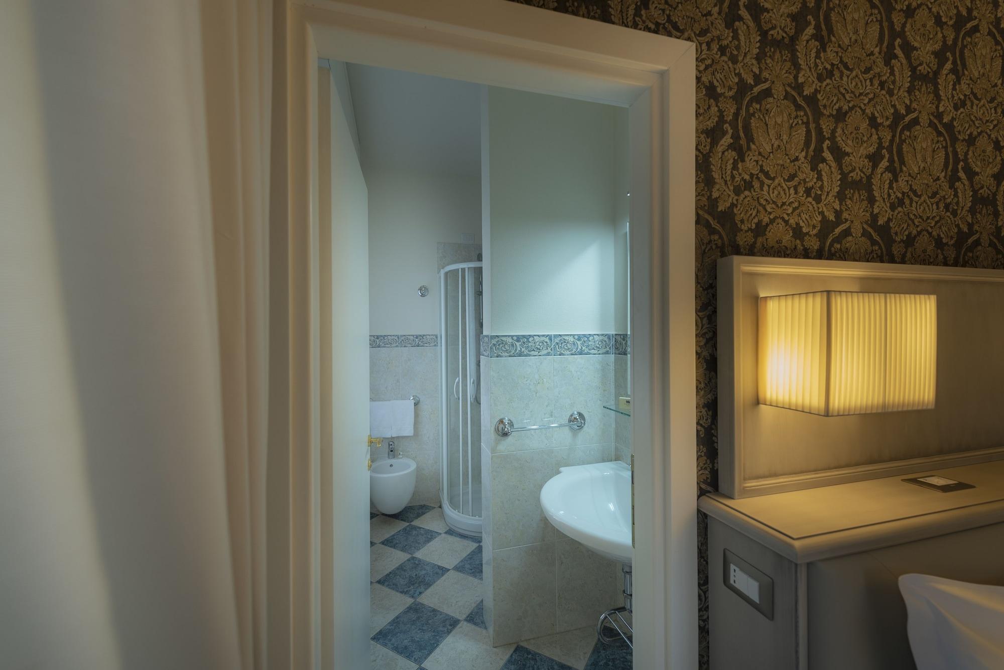 Elda Boutique 3*